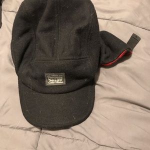 Levi’s winter hat